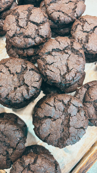 Chocolate Sable Cookies (min 2 tubs)